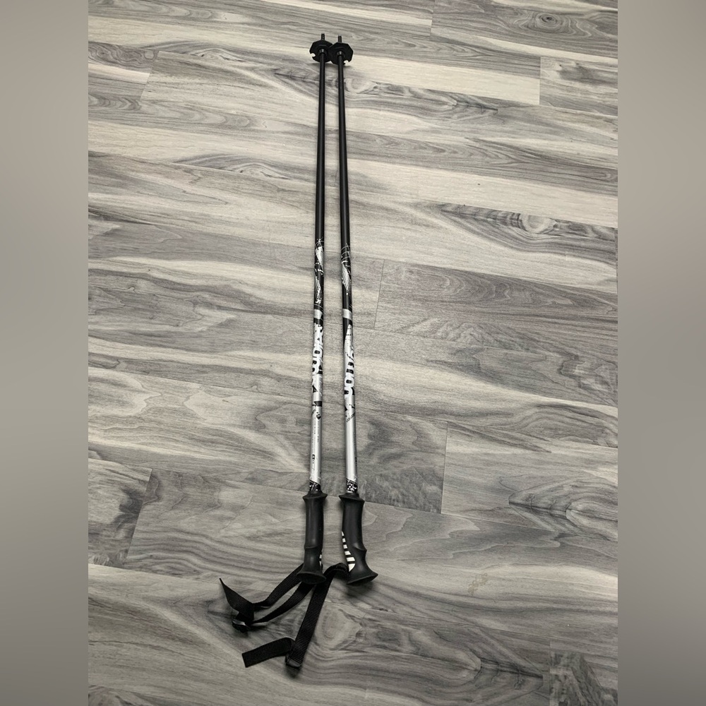 Salomon ski poles-18mm